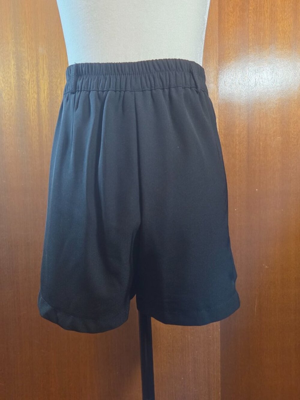 Black Pleated High Waist Elastic Back Shorts - Size S (160/68A) - Picture 2 of 5
